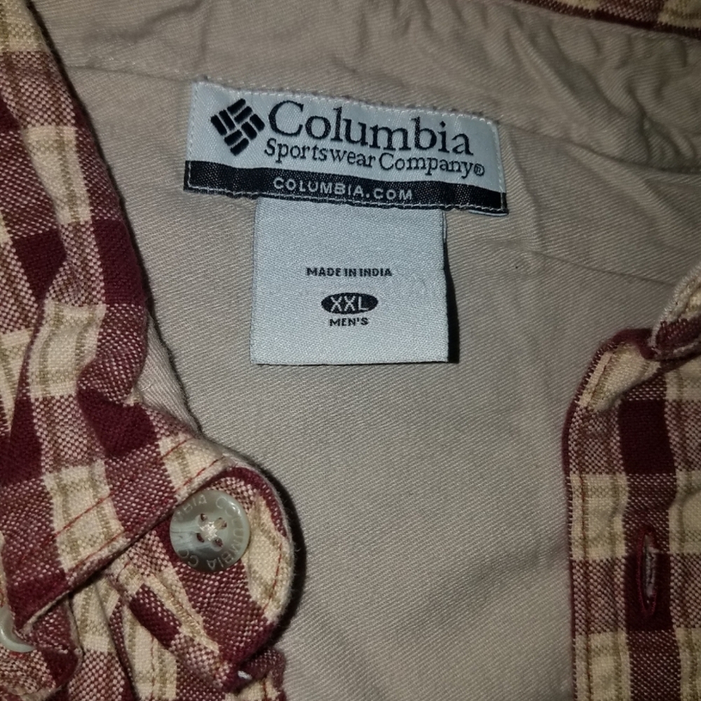 Columbia button down casual shirt - Picture 2 of 4